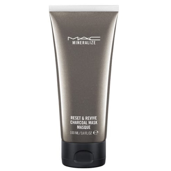 MAC Mineralize Reset and Revive Charcoal Mask - Picture 1 of 3
